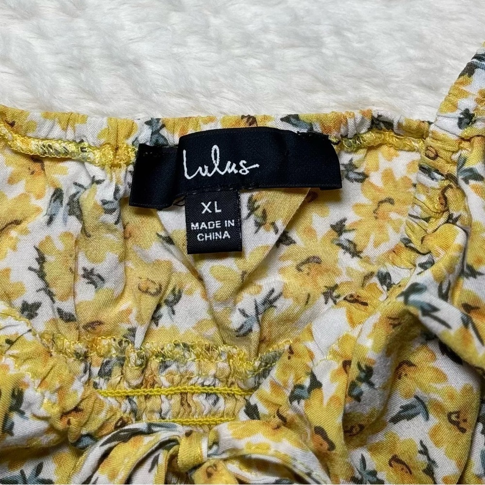 Lulus Yellow Floral Smocked Crop Top – Women’s XL - Picture 2 of 3